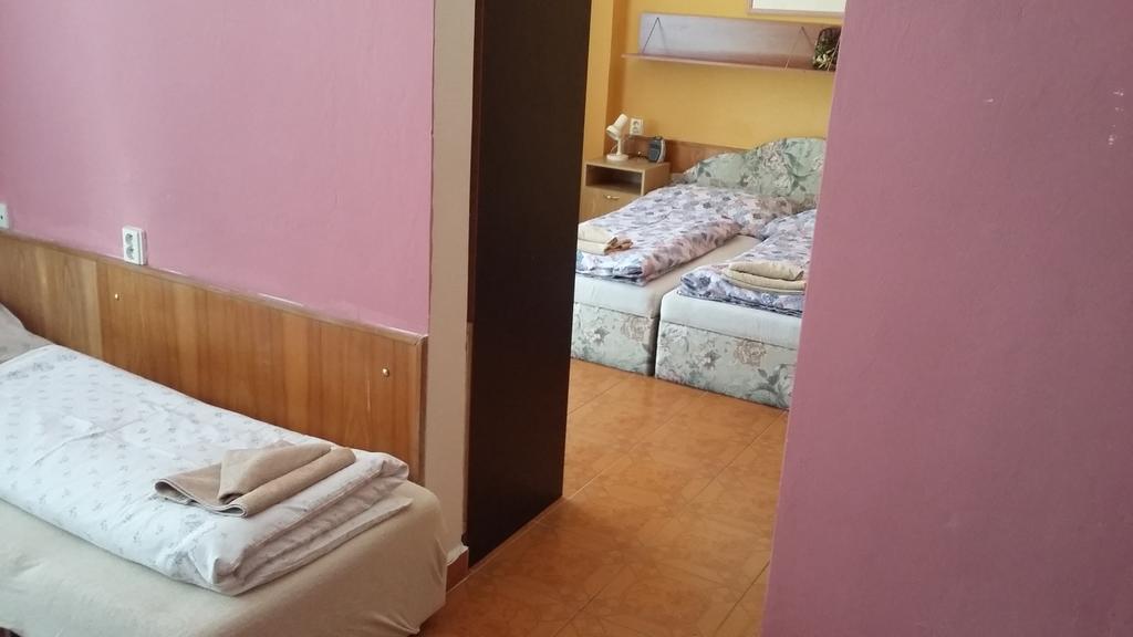 Garni Hotel Sonata 特伦钦温泉区 外观 照片